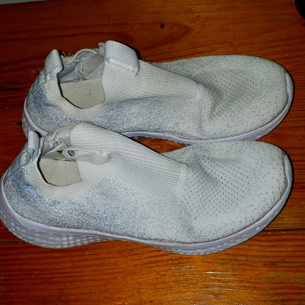 Shoes (AVIA)
